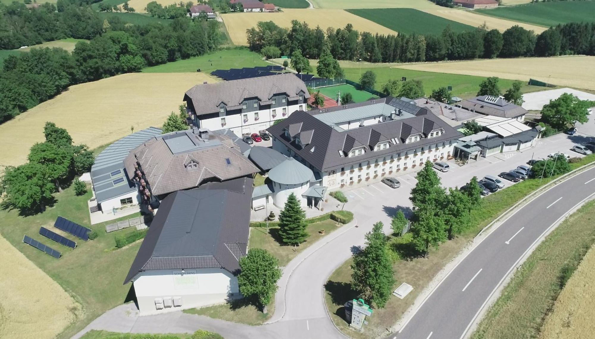 1A Landhotel Schicklberg 크렘스뮨스터 외부 사진