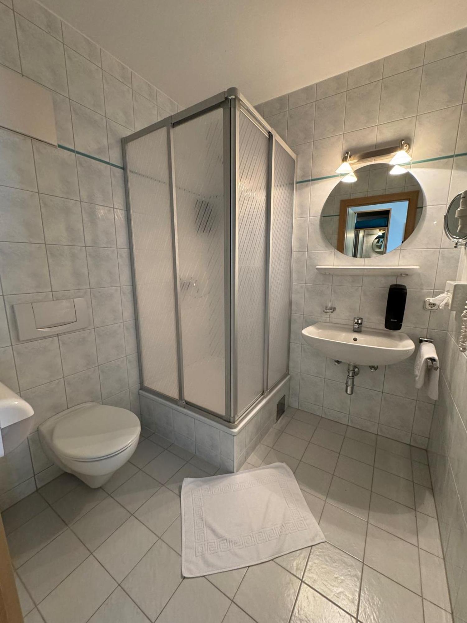1A Landhotel Schicklberg 크렘스뮨스터 외부 사진